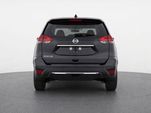 Used 2018 Nissan Rogue S FWD image 7