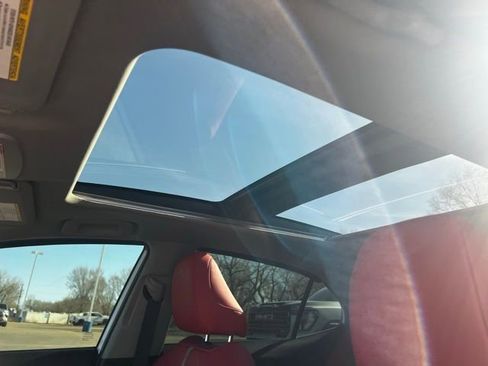 Used 2019 Toyota Camry XSE FWD image 12