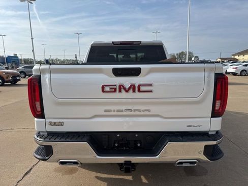 Used 2024 GMC Sierra 1500 SLT w/ SLT Premium Plus Package AWD/4WD image 4
