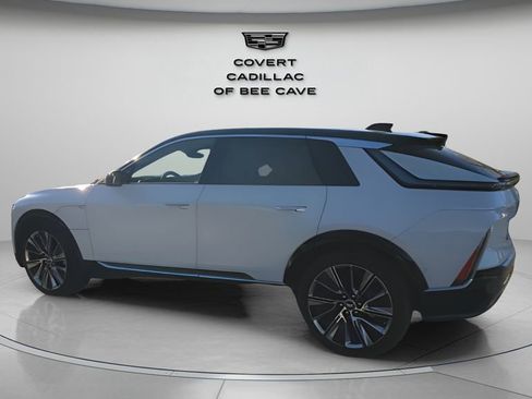 New 2026 Cadillac Lyriq Signature Luxury image 6