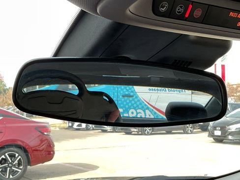 Used 2024 Chevrolet Malibu LT image 26