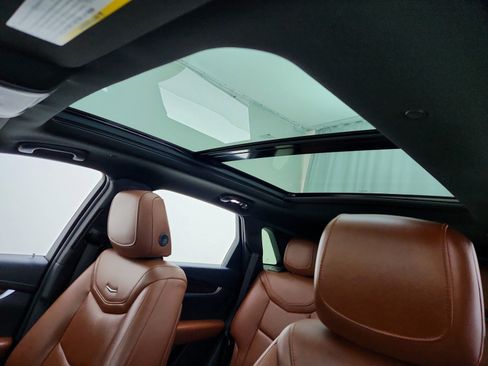 Used 2020 Cadillac XT5 Premium Luxury FWD image 18
