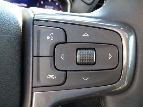 Used 2025 Chevrolet Silverado 2500 ZR2 w/ Technology Package AWD/4WD image 29