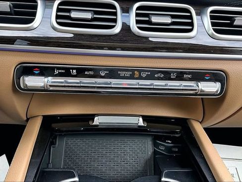 Certified 2024 Mercedes-Benz GLS 450 4MATIC image 18