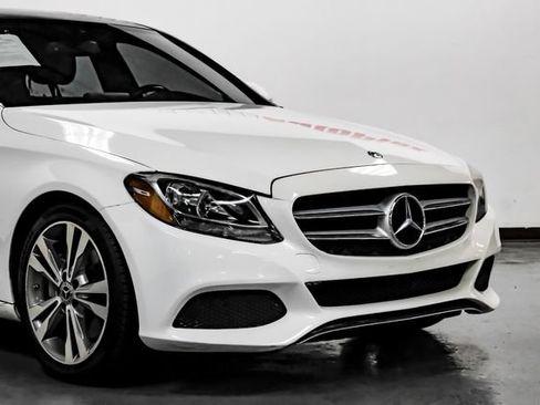Used 2018 Mercedes-Benz C 300 Sedan w/ Multimedia Package image 7