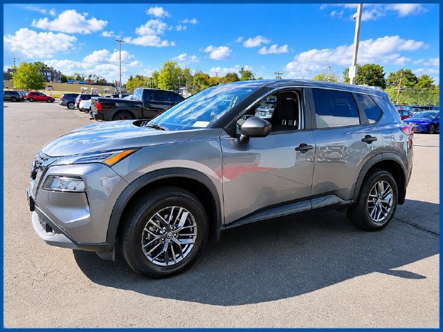 Used 2023 Nissan Rogue S AWD/4WD image 1