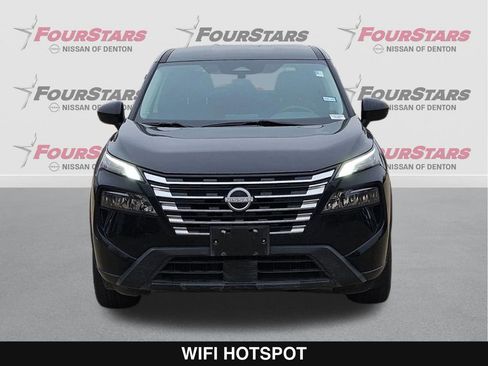 Used 2024 Nissan Rogue SV image 10