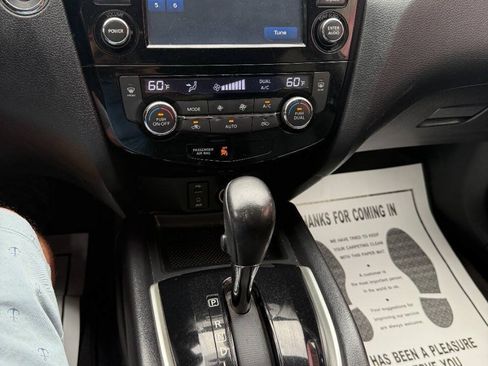 Used 2014 Nissan Rogue SL w/ SL Premium Package AWD/4WD image 33