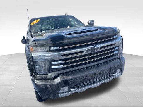 Used 2023 Chevrolet Silverado 3500 High Country image 5