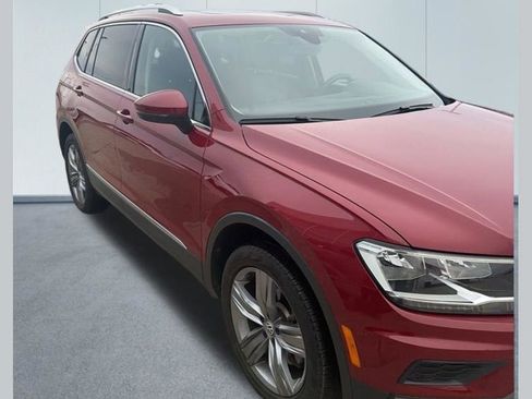 Used 2020 Volkswagen Tiguan SEL image 1