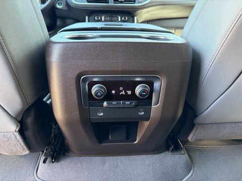 Used 2022 Chevrolet Tahoe LT AWD/4WD image 20