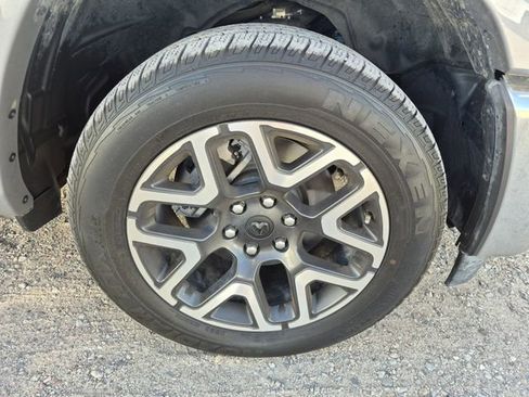 Used 2025 RAM 1500 Laramie AWD/4WD image 6