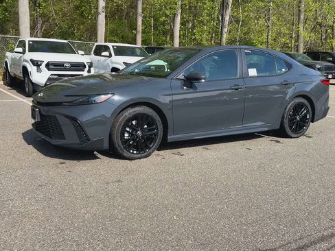 New 2026 Toyota Camry SE FWD image 4