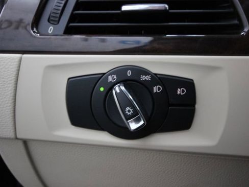 Used 2010 BMW 328i xDrive Coupe image 15