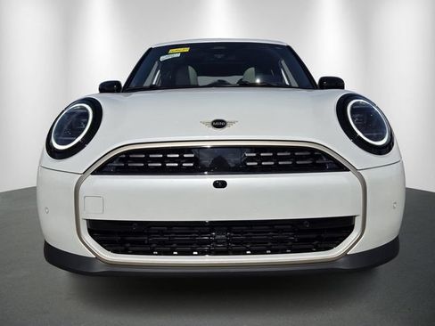 New 2026 MINI Cooper 4-Door Hardtop FWD image 2