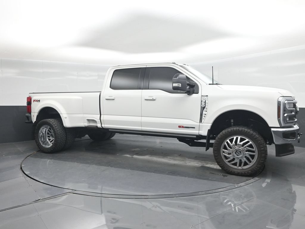 Certified 2025 Ford F350 Lariat w/ Lariat Ultimate Package AWD/4WD image 11