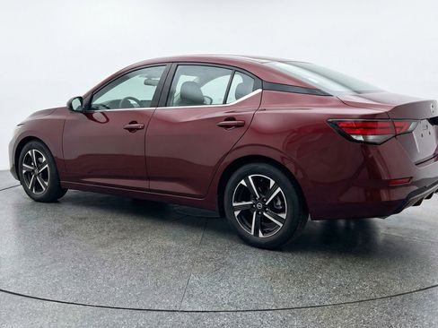 Used 2025 Nissan Sentra SV image 6