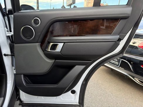 Used 2020 Land Rover Range Rover image 40