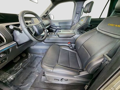 Used 2025 Ford Expedition Tremor AWD/4WD image 26