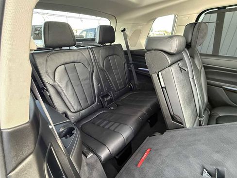 Used 2019 BMW X7 xDrive50i w/ Premium Package image 14