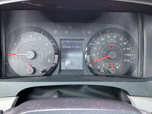 Used 2015 Toyota Sienna LE image 22