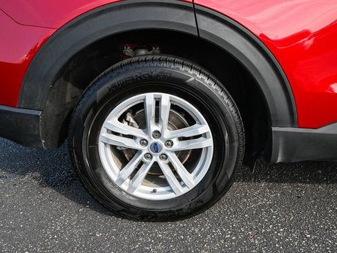 Certified 2023 Ford Explorer XLT w/ Equipment Group 202A image 14