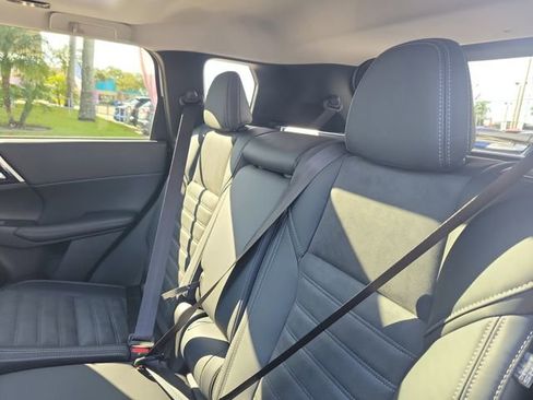 New 2026 Mitsubishi Outlander SE image 13