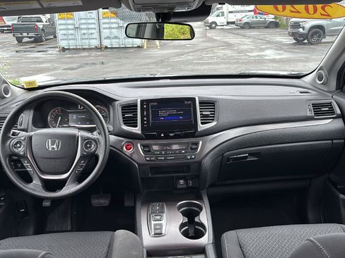 Used 2020 Honda Ridgeline Sport image 10