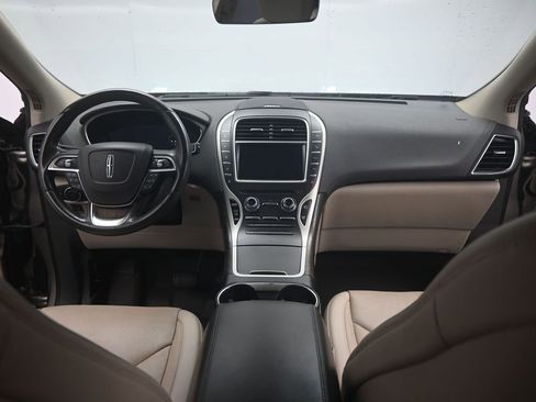 Used 2020 Lincoln Nautilus Reserve image 22