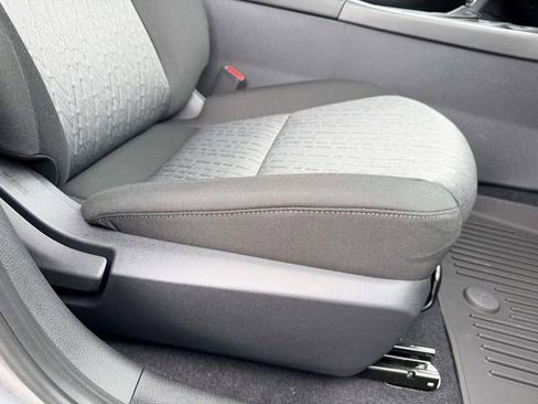 New 2026 Nissan Sentra SV w/ Floor Mat Package FWD image 9