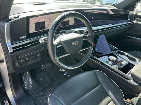 Used 2025 Cadillac Escalade Sport image 9