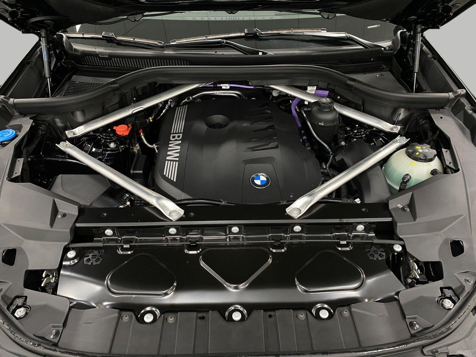 New 2026 BMW X5 xDrive40i AWD/4WD image 14