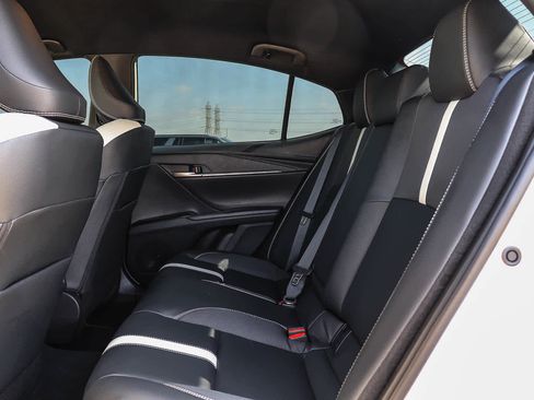 Used 2025 Toyota Camry SE FWD image 18