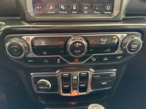 Used 2021 Jeep Wrangler Unlimited Sahara w/ Safety Group image 31