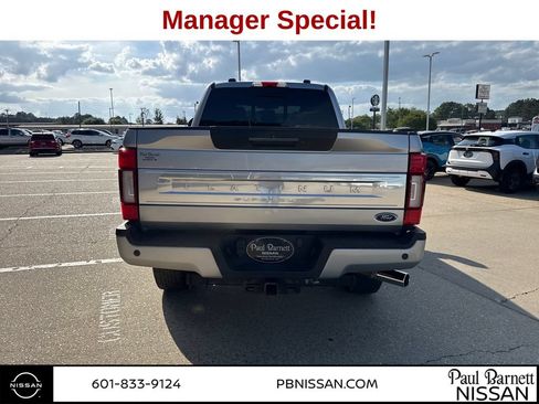 Used 2021 Ford F250 Platinum w/ FX4 Off-Road Package AWD/4WD image 13
