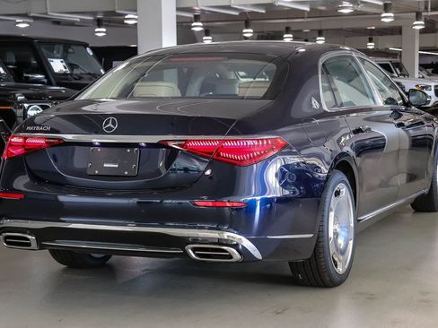 New 2026 Mercedes-Benz Maybach S 680 4MATIC image 4