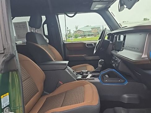 Used 2022 Ford Bronco Outer Banks w/ Sasquatch Package AWD/4WD image 43