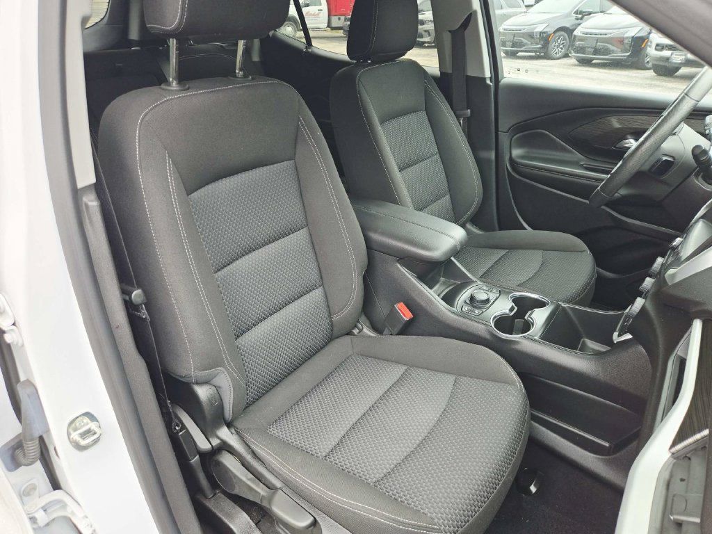 Used 2023 GMC Terrain SLE w/ Driver Convenience Package AWD/4WD image 15