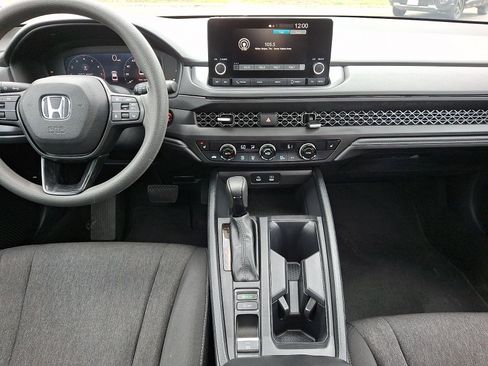 Used 2023 Honda Accord EX image 15