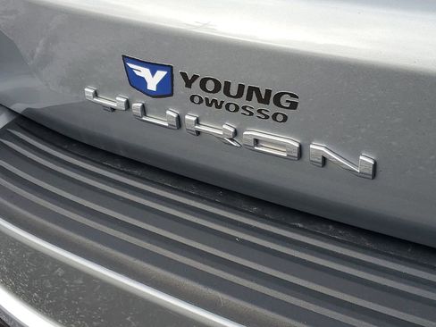 Used 2024 GMC Yukon Denali image 38