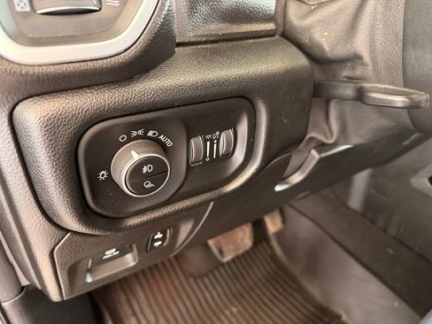 Used 2019 RAM 1500 Big Horn AWD/4WD image 20
