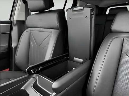 Used 2025 Hyundai Santa Fe XRT image 19