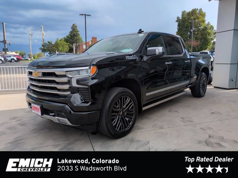 Used 2025 Chevrolet Silverado 1500 High Country w/ High Country Premium Package AWD/4WD image 1