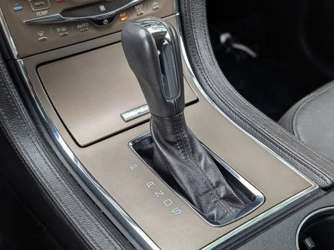 Used 2015 Lincoln MKX FWD image 17