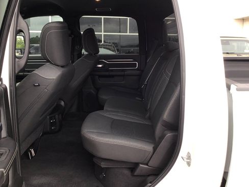 Certified 2025 RAM 2500 Big Horn AWD/4WD image 8