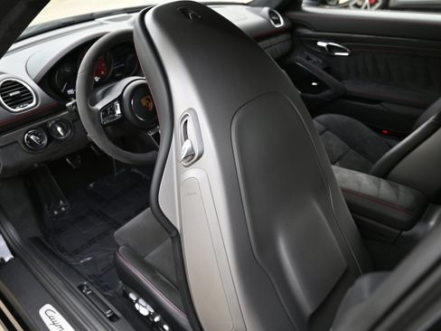 Used 2018 Porsche 718 Cayman GTS image 23