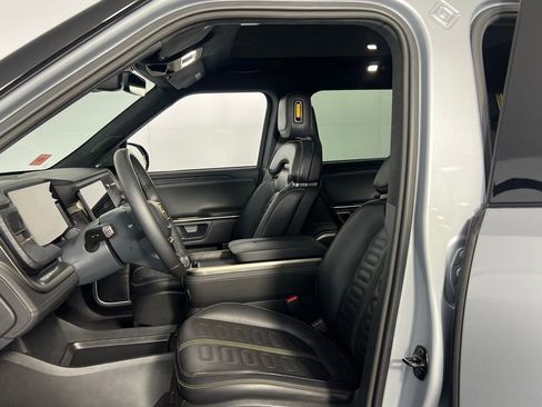 Used 2024 Rivian R1S Adventure image 22