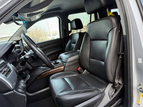 Used 2019 Chevrolet Tahoe LT image 6