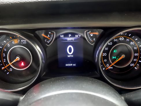 Used 2023 Jeep Wrangler Unlimited Sport AWD/4WD image 15