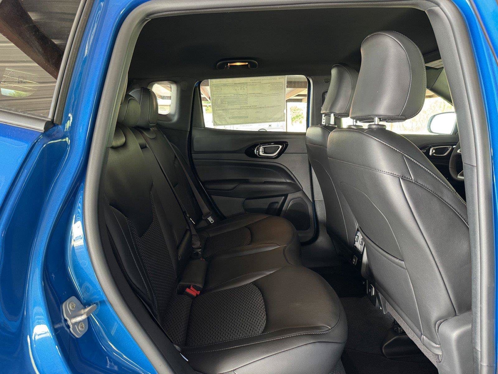 New 2026 Jeep Compass Latitude AWD/4WD image 36
